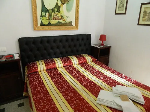 ** Bed & Breakfast Crispi Rooms Catania Italy